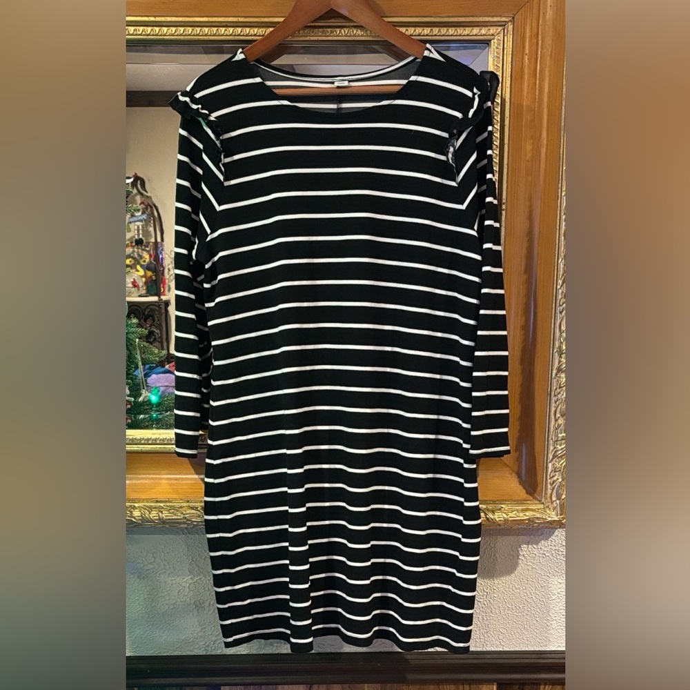Old Navy Black & White Striped Long Sleeve Dress - Size XL